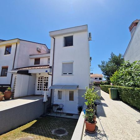Apartments Luigi Ουμάγκ Εξωτερικό φωτογραφία