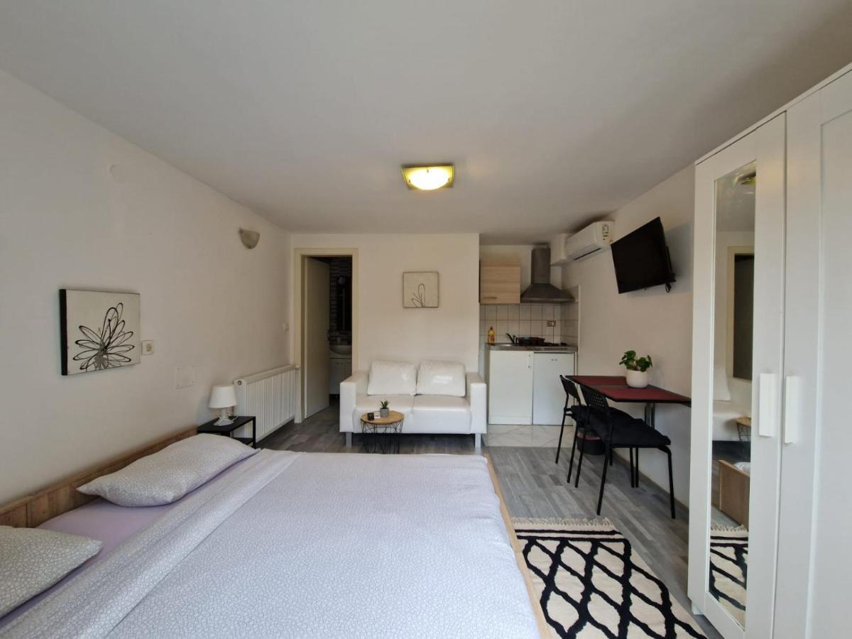 Apartments Luigi Ουμάγκ Εξωτερικό φωτογραφία