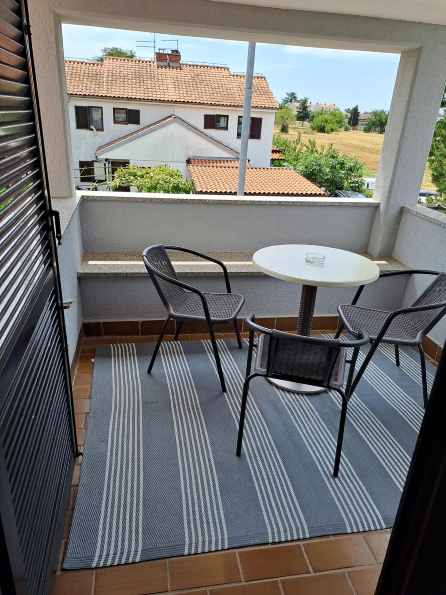 Apartments Luigi Ουμάγκ Δωμάτιο φωτογραφία